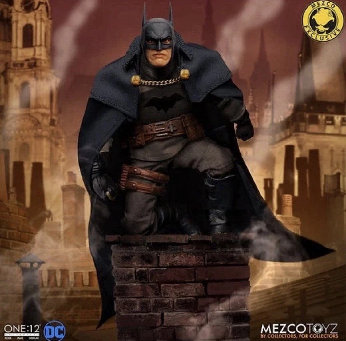 ⭐ Mezco One:12 Batman: Gotham by Gaslight0