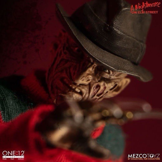 Mezco One:12 A Nightmare on Elm Street: Freddy Krueger 🚐5