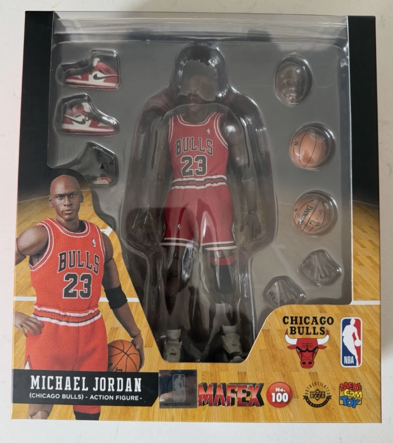 Mafex No 100 Michael Jordan Chicago Bulls ⭐0