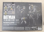 Mafex No 205 Batman & Horse The Dark Knight Returns 🚐1